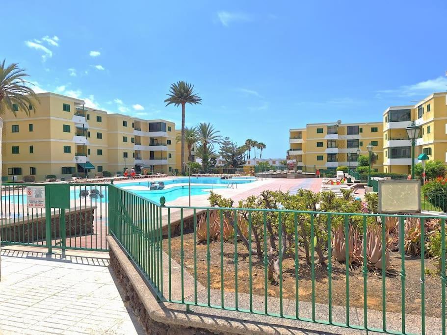 Las Olas Palmeras Apartment Маспаломас Екстериор снимка